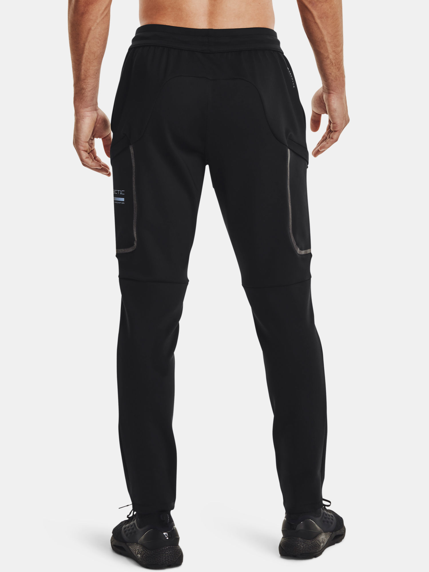 Nohavice Under Armour VG Recover Ponte Cargo Pant-BLK (2)