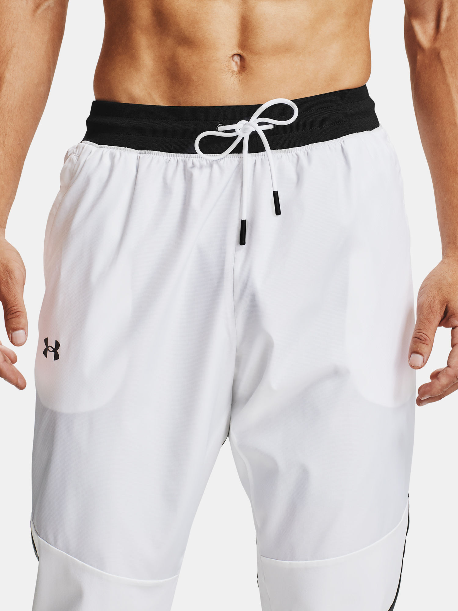 Tepláky Under Armour  Recover Legacy Pant (5)