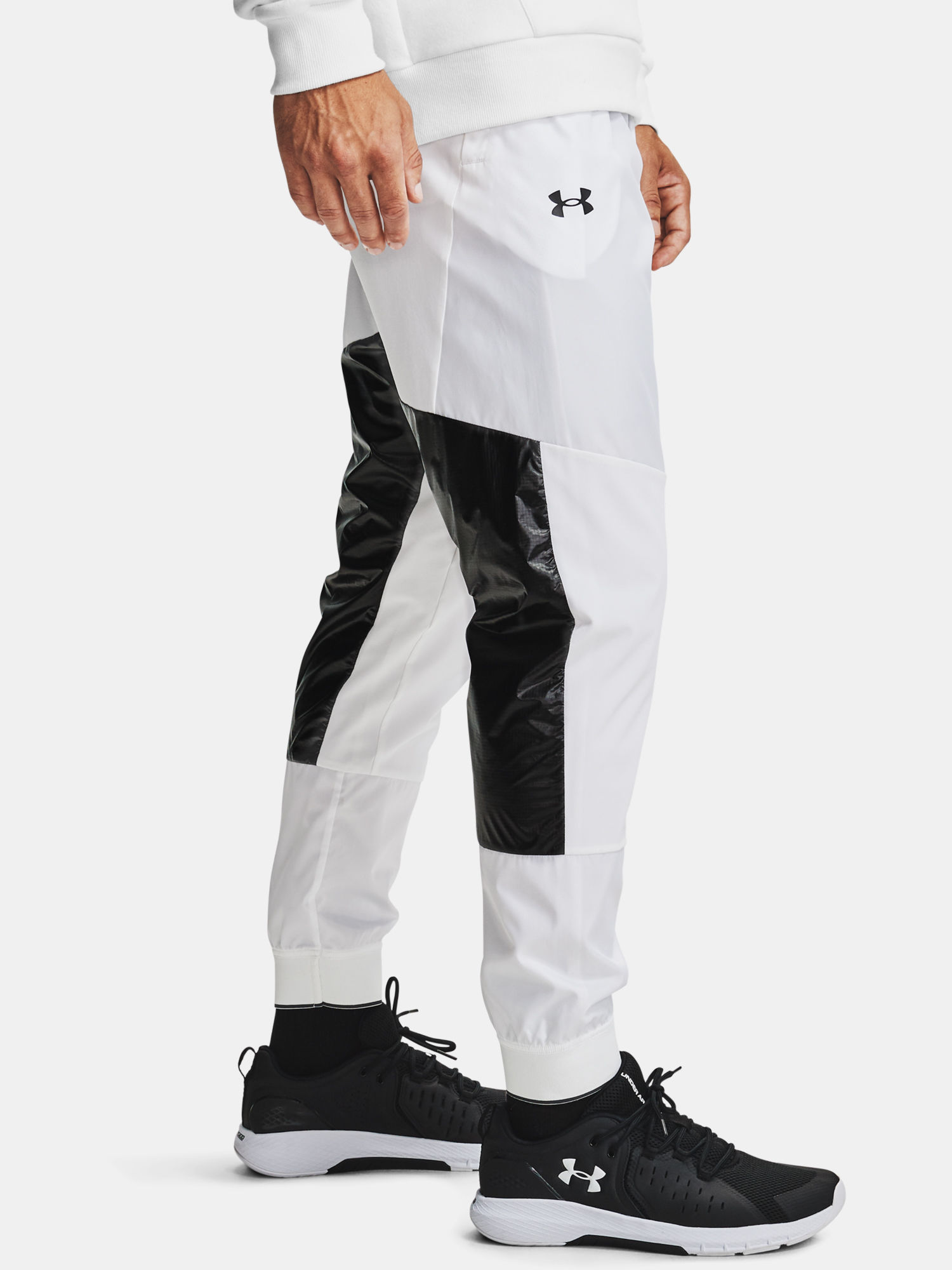 Tepláky Under Armour  Recover Legacy Pant (8)